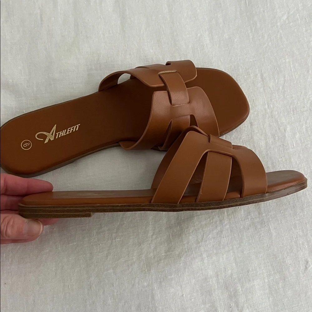 Women's Flat Slide Sandals Cognac Brown 9 NWOT - Picture 3 of 3